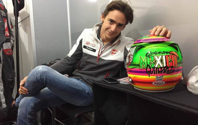 Esteban Gutiérrez with the helmet